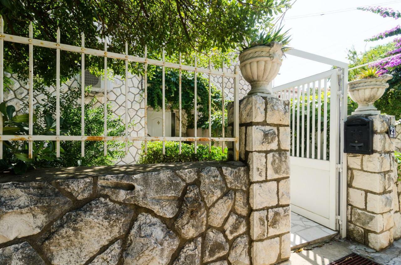 Wisteria Apartment Dubrovnik Bagian luar foto