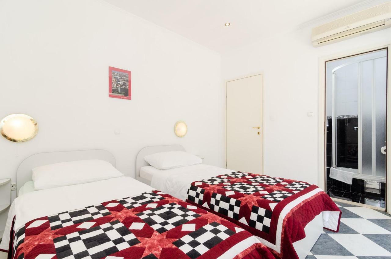 Wisteria Apartment Dubrovnik Bagian luar foto