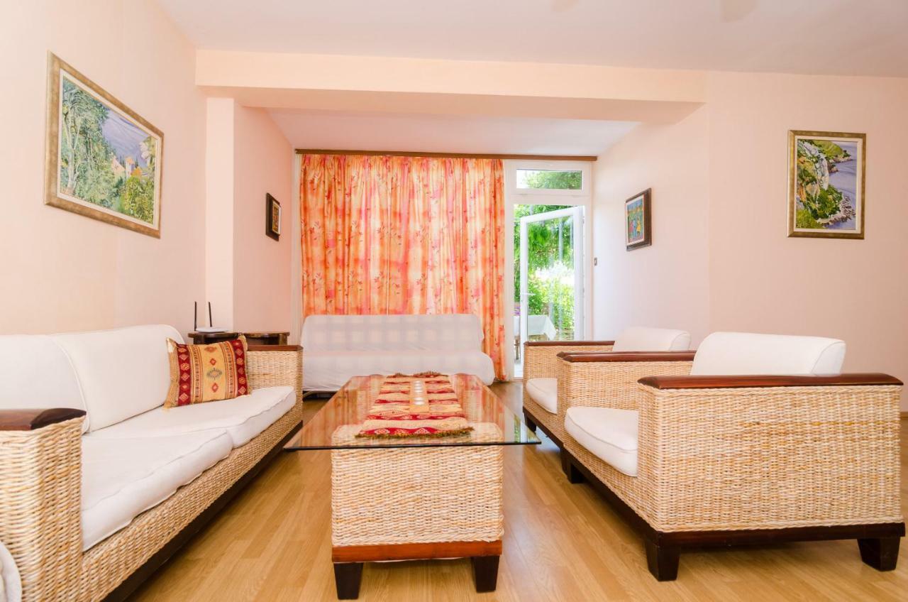 Wisteria Apartment Dubrovnik Bagian luar foto